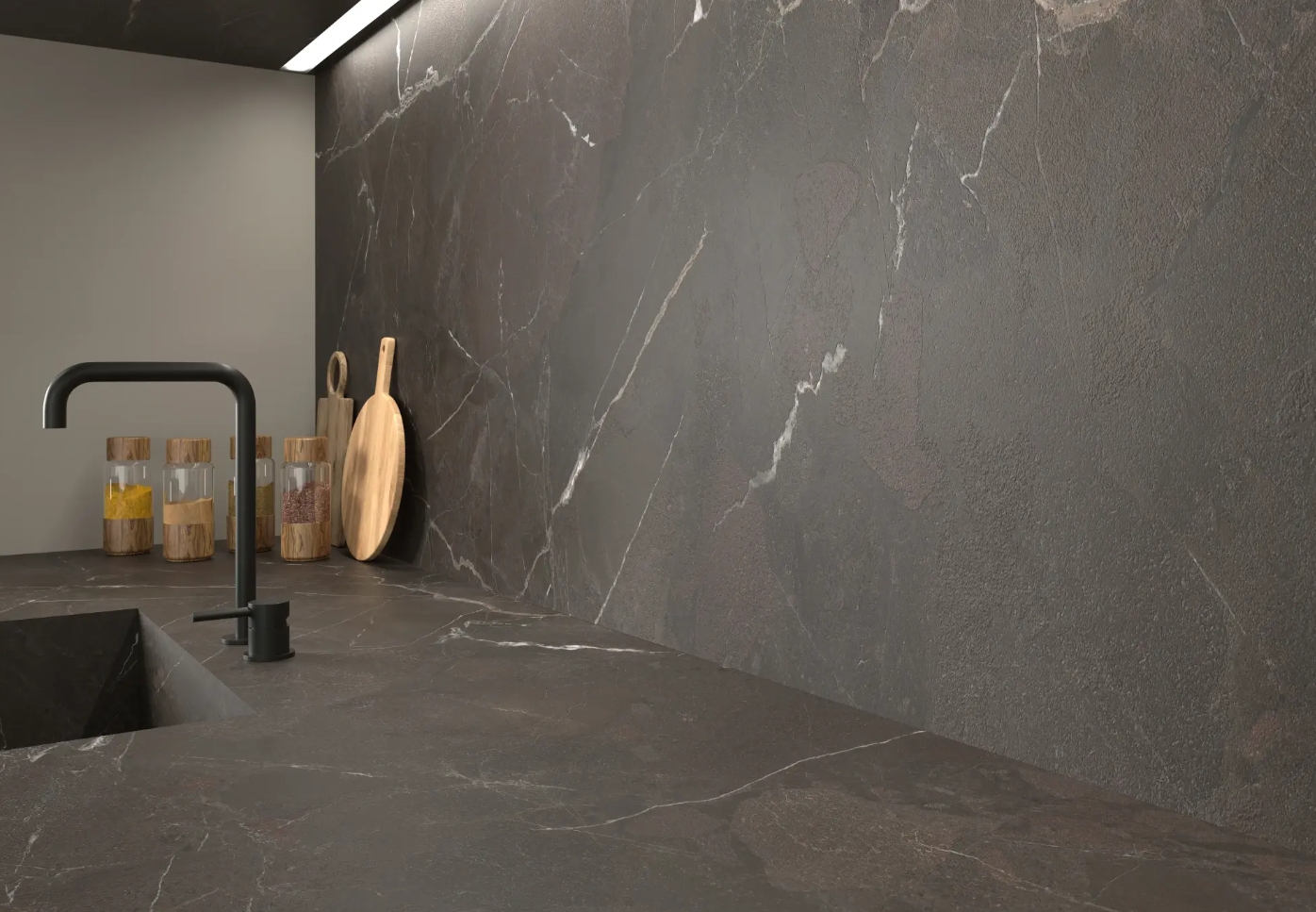 Breccia Imperiale