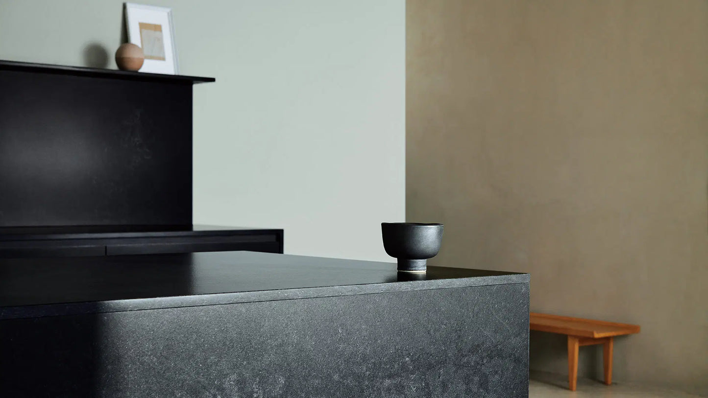 5810 Black Tempal Quartz