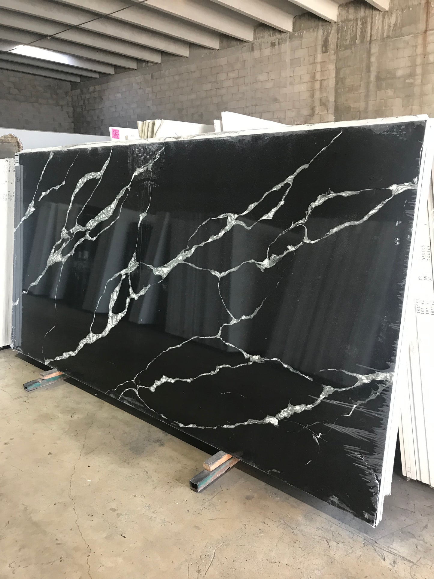 Calacatta Thunder Black
