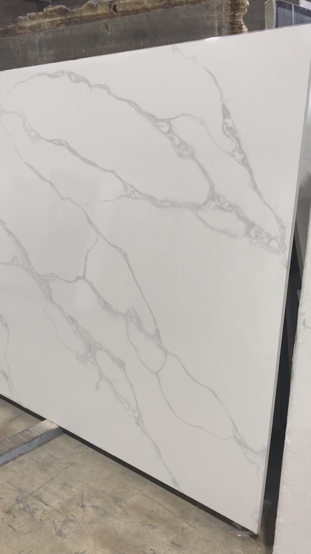 カタリナ Calacatta Thunder – Stone Exclusive